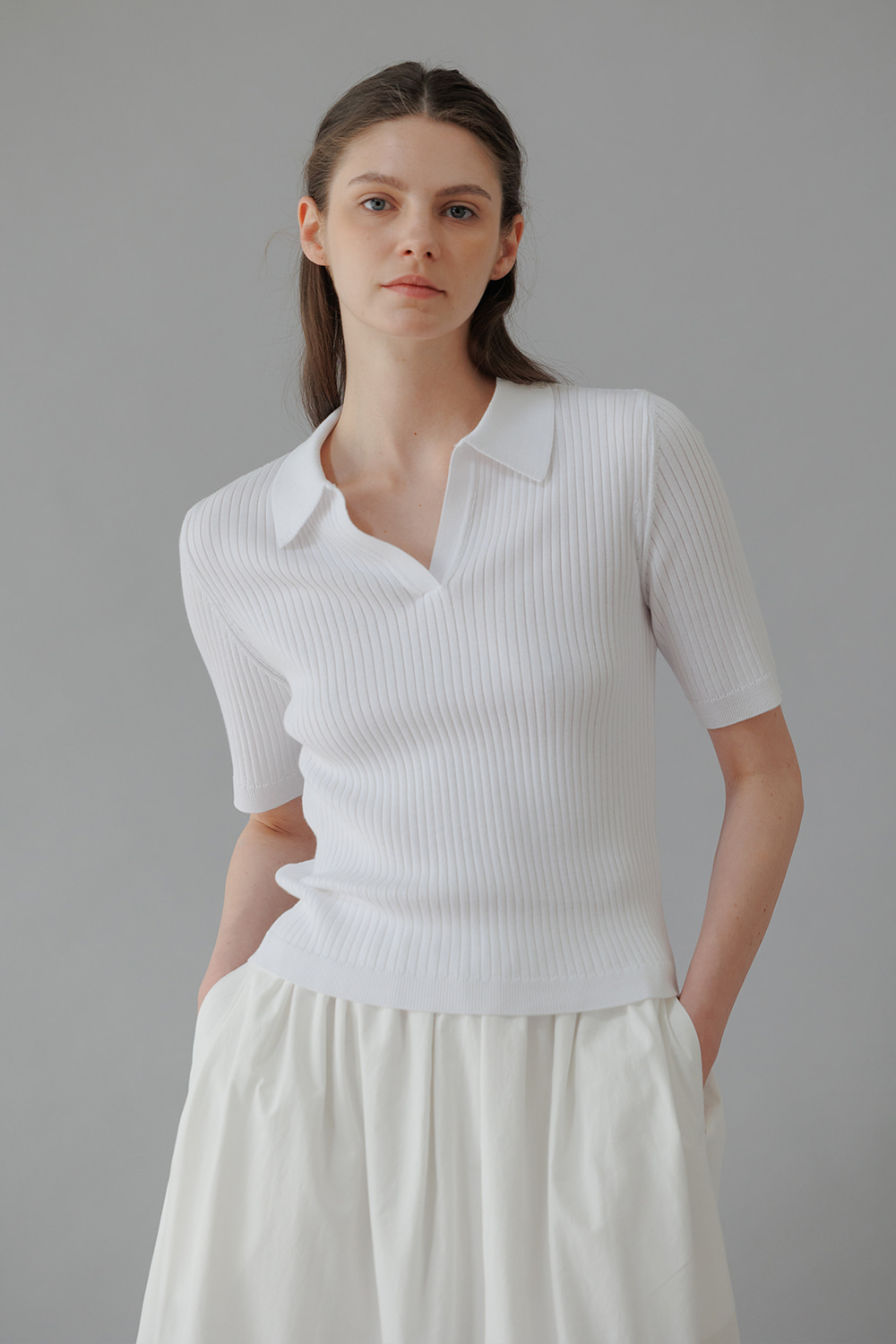 Ribbed Collar Knit (White)
